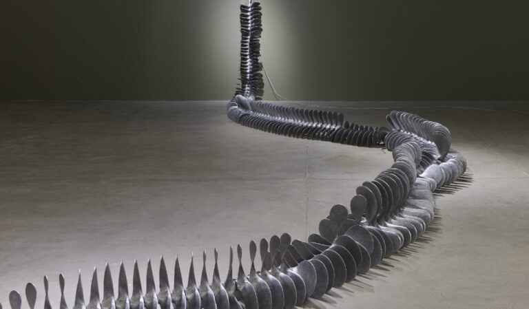 CAIXA Cultural São Paulo promove visita guiada e oficina gratuita com o artista Marcone Moreira