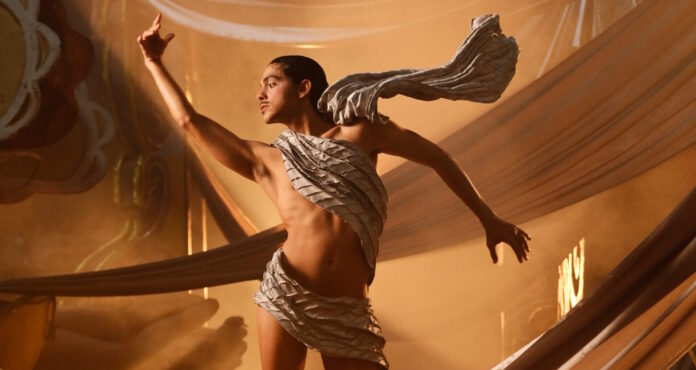 Cesar Soares apresenta show do álbum ‘Encanto’ no Teatro Rival Petrobras e anuncia turnê em Portugal