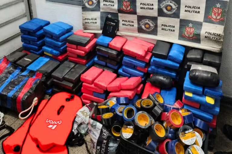 Polícia apreende quase 300 kg de cocaína avaliada em R$ 32 milhões em Cubatão