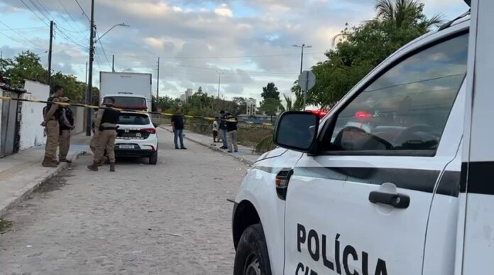 Dois irmãos são executados dentro de casa em Gramame