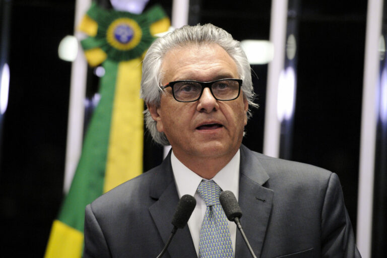 EXCLUSIVO NOVABRASIL: Caiado revela que deve deixar União Brasil, critica “candidatura única” da direita e diz que Nikolas deu “tacada de mestre”