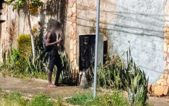 Homem coloca fogo em central de telefonia para furtar fios de cobre