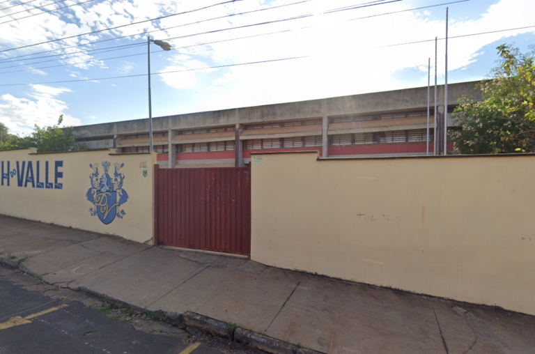 Incêndio atinge sala de leitura de escola estadual de Rio Preto