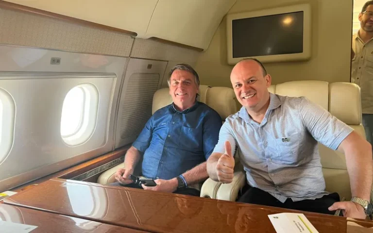 Bolsonaro solicita ao STF autorização para receber Cabo Gilberto na Papudinha