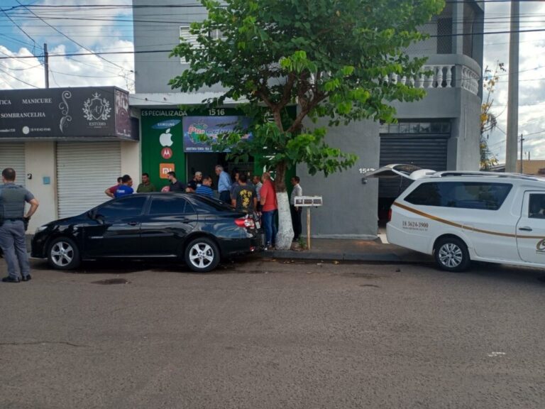 Foragido por latrocínio de dono de loja de celular é preso pela DEIC