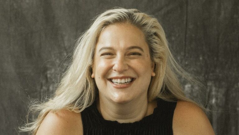 Manouche Lá Fora: Alice Caymmi celebra a obra de Dorival com a “Roda Caymmi”