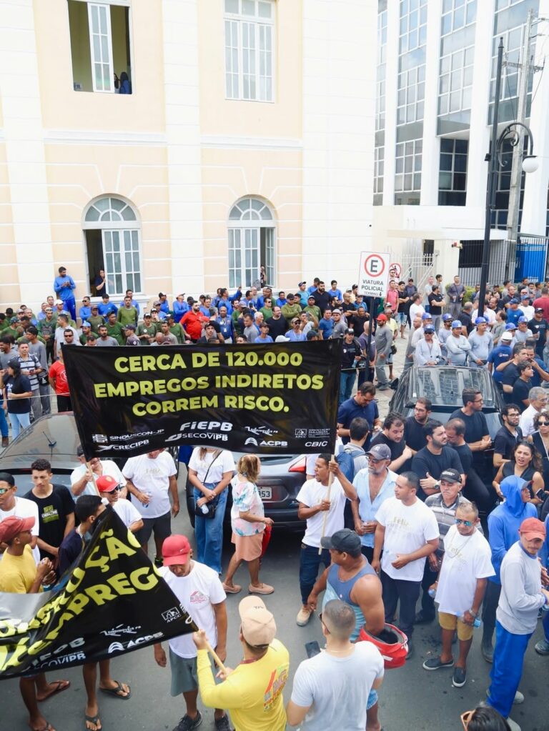 Setor da construção civil realiza protesto após TJPB derrubar Lei de Uso e Ocupação do Solo