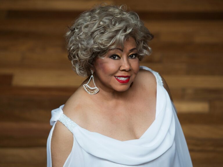 Revista Raça: “A Loba”