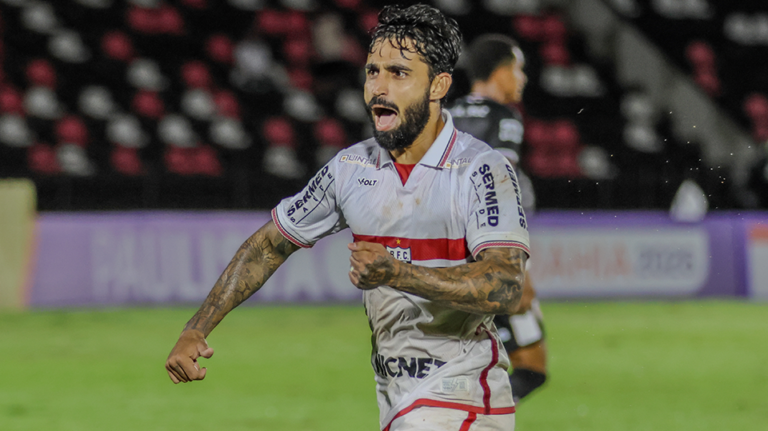 Botafogo vence a 1ª partida do ano e se aproxima da zona de classificação do Paulistão