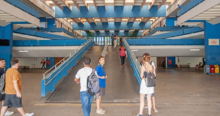 USP tem 7 mil vagas em cursos de verão na área de filosofia, ciências humanas e literatura