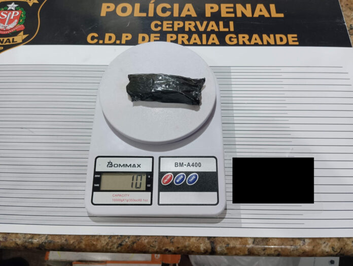 21 02 26_Apreensão CDP de Praia Grande_balança Policia Penal Apreensão