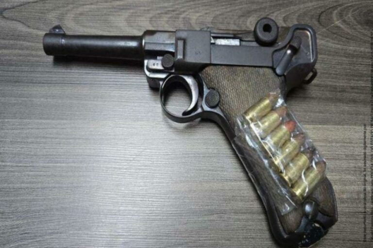 Homem é preso com pistola da 2ª Guerra Mundial na Oswaldo Cruz, em Taubaté