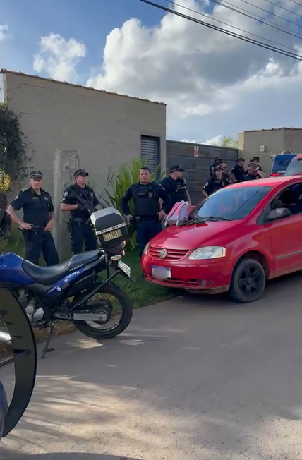 Homem atira na própria irmã em discussão por herança