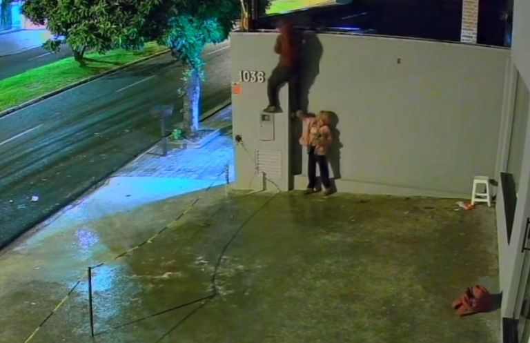 Encapuzados furtam fiação de comércio localizado na zona Sul