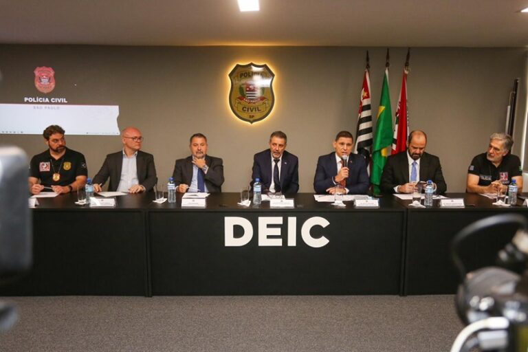 Operação da polícia desmonta esquema bilionário entre chineses e o PCC