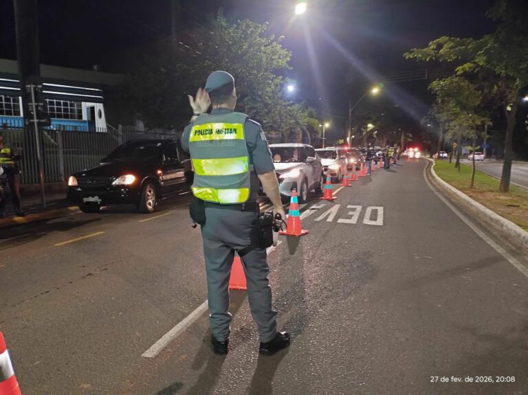 Operação aplica mais de mil testes de bafômetro em Araçatuba e autua 33 motoristas