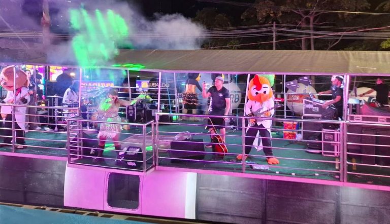 Pré-carnaval na Orla de João Pessoa reúne crianças, idosos e mantém espaço inclusivo