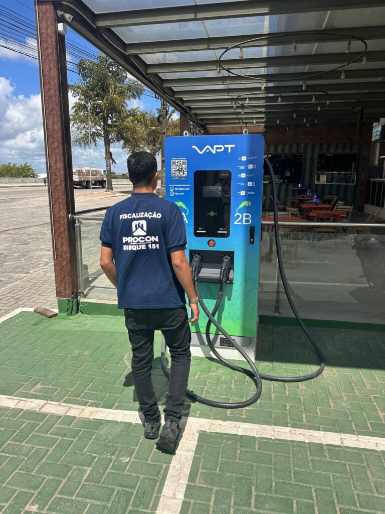 Estudo comparou seis locais de recarga e apontou diferença de até R$ 1,30 no custo do kWh