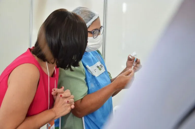 Prefeitura de Campina Grande promove Dia D de vacinação neste sábado