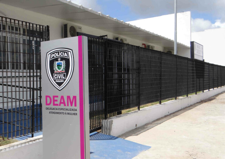 Homem é preso por tentativa de feminicídio contra ex-mulher em Bayeux