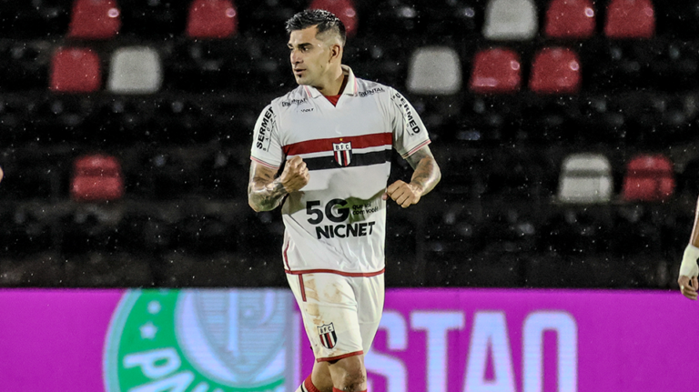 Botafogo vence o Palmeiras e entra na zona de classificação do Paulista