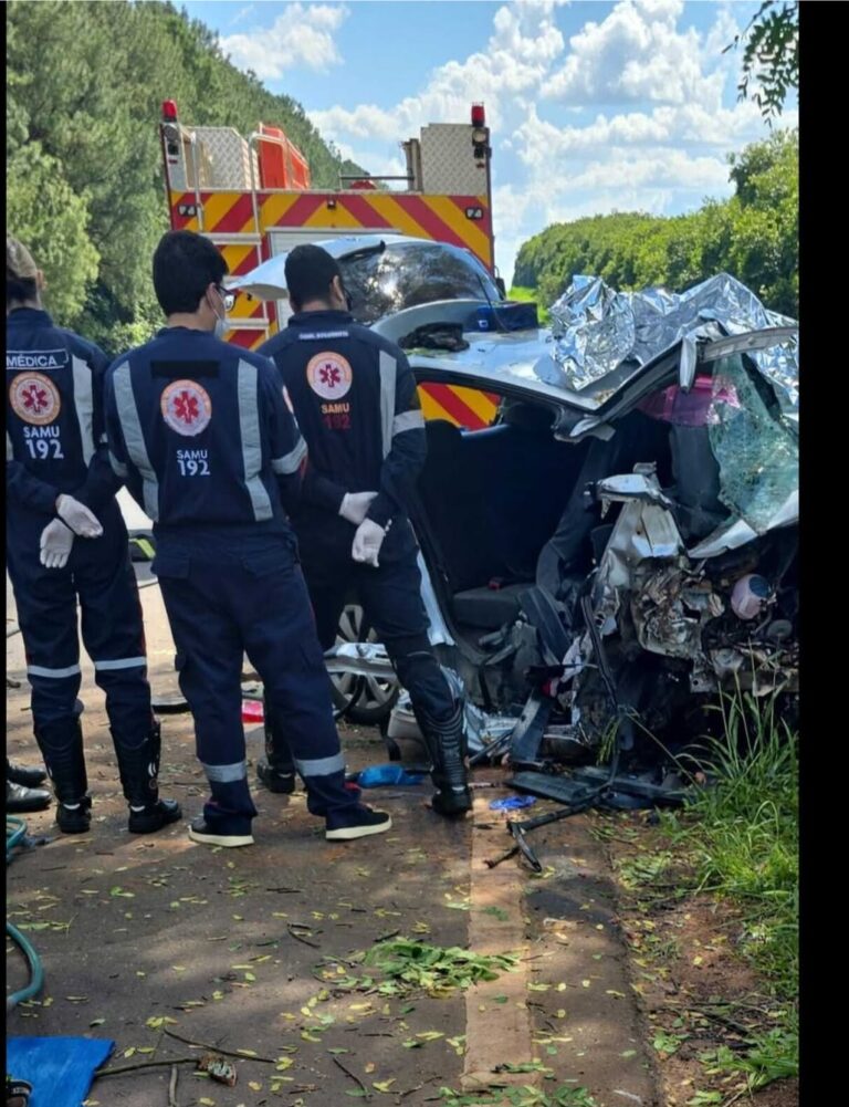 Grave acidente na rodovia SP-373 deixa três mortos no interior de São Paulo