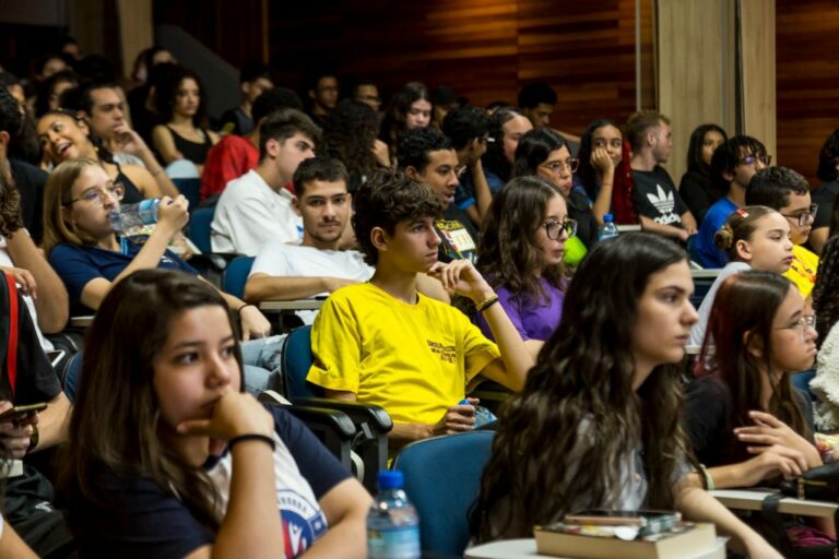 Escolas estaduais de Ribeirão Preto avançam em matemática e língua portuguesa em todos os anos do Ensino Fundamental