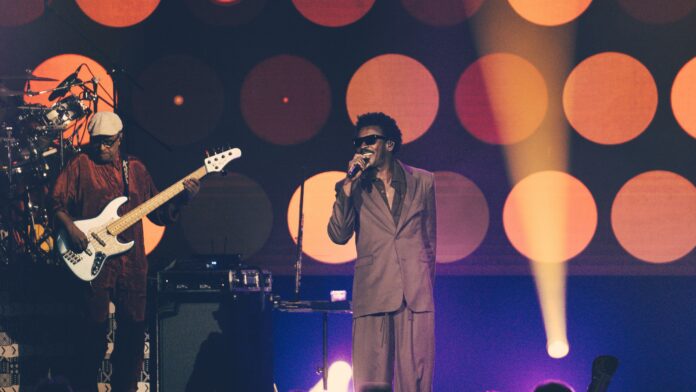 Seu Jorge traz novo show para São José em março; veja como comprar ingressos