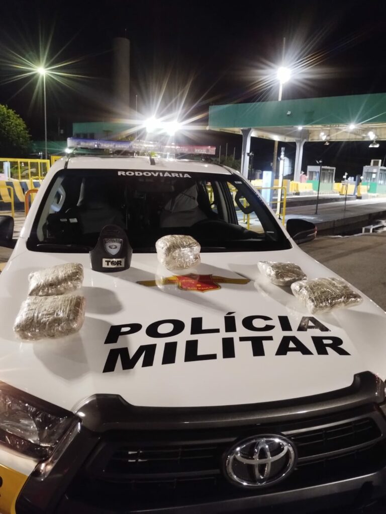 Trio é preso com mais de 3 kg de skunk em pedágio de São José