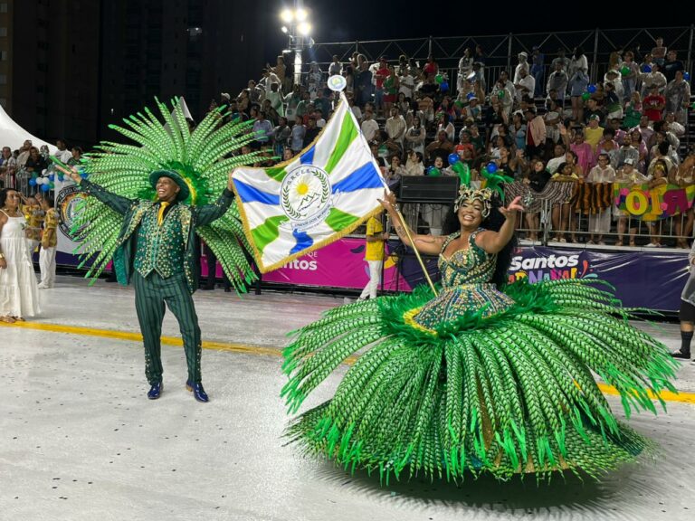 Unidos dos Morros encerra o Desfile das Escolas de Samba de Santos 2026