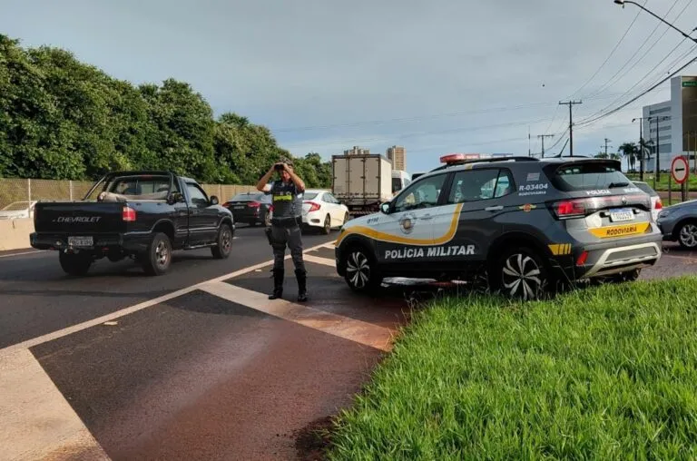 Polícia de Ribeirão Preto intensifica ações de fiscalização de tráfego no acostamento e marcas de canalização; Entenda