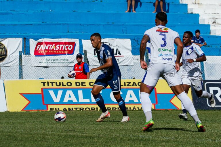 Taubaté recebe o Santo André no Joaquinzão para se afastar da zona de rebaixamento