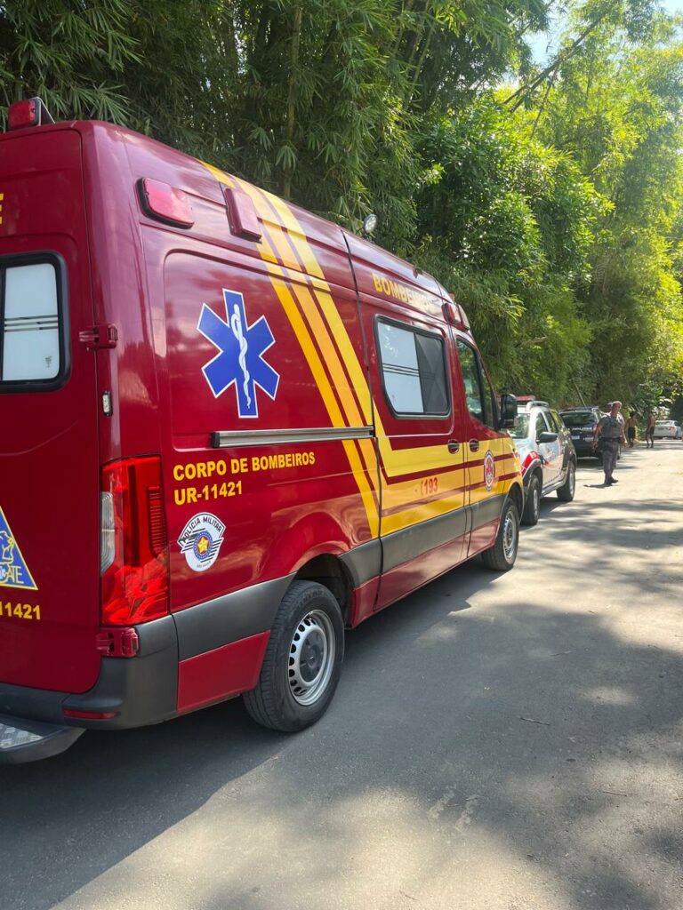 Homem de 70 anos é preso após ferir a nora com golpe de facão em Ubatuba