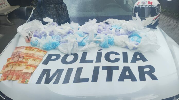 Homem é preso com mais de 2,5 mil pinos de cocaína e metanfetamina em Ubatuba