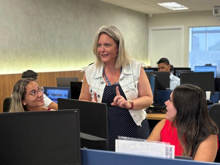 50+ no mercado de trabalho: Contratações crescem quase 10% no Brasil