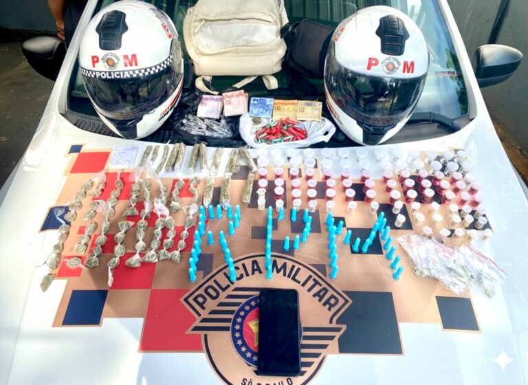 PM apreende mais de 400 porções de drogas com adolescentes em São José