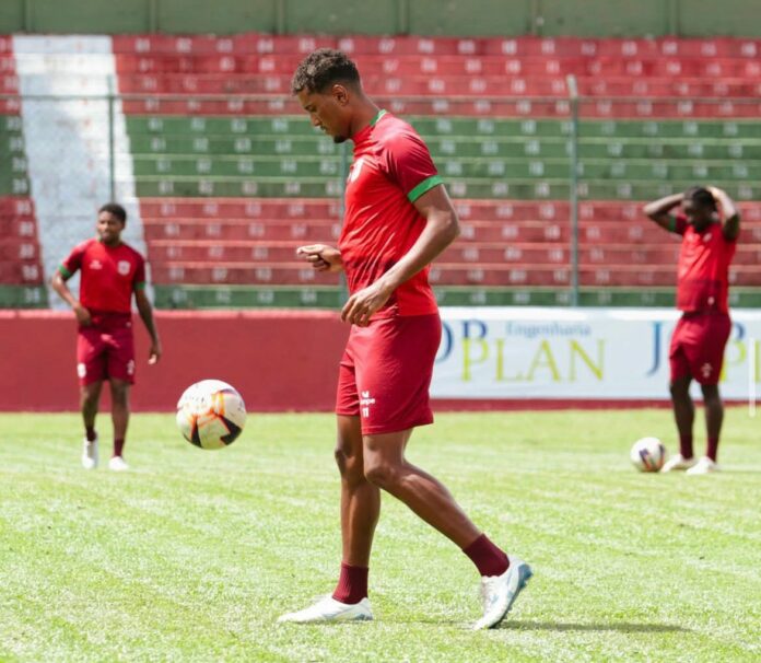 Treino da Portuguesa Santista
