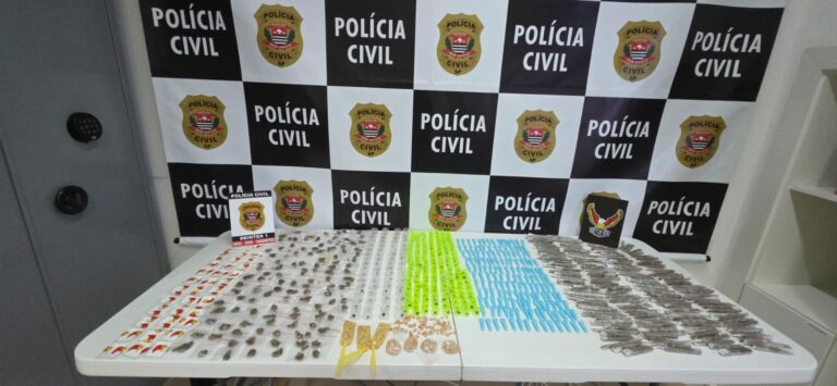 Polícia apreende drogas em dois bairros de São José; prejuízo ao tráfico chega a R$ 50 mil