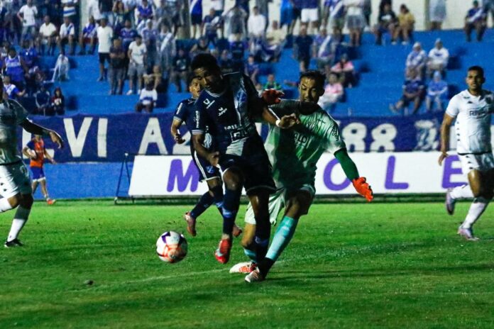 Taubaté e XV de Piracicaba empatam no Joaquinzão e seguem em situações opostas na Série A2 Taubaté e XV de Piracicaba empatam no Joaquinzão e seguem em situações opostas na Série A2