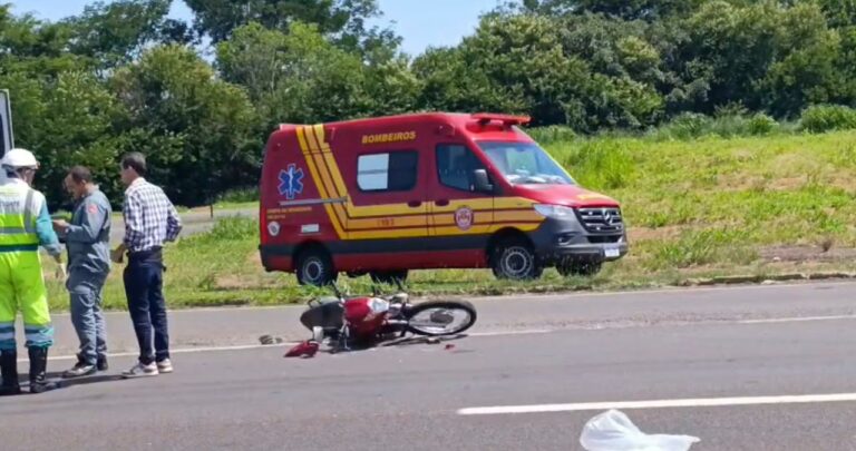 Motociclista fica ferido após bater na traseira de carro na Rondon