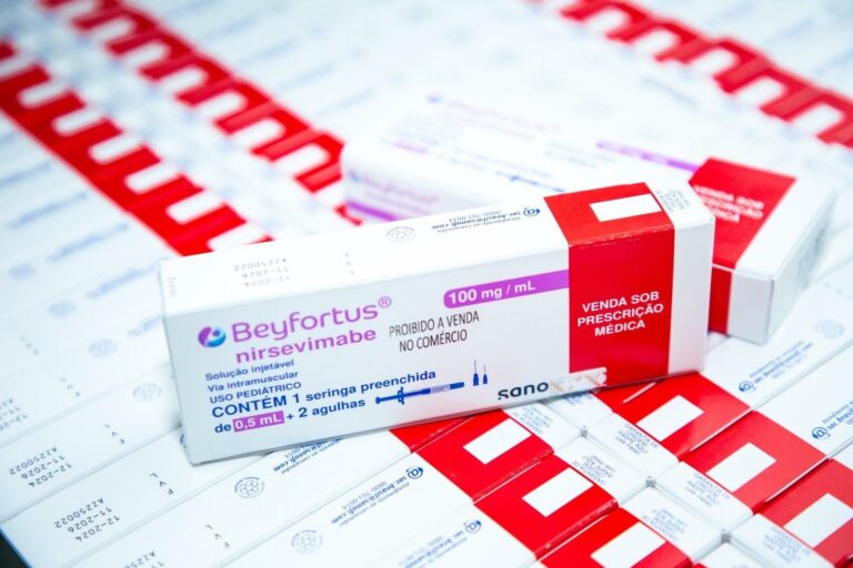 Ribeirão Preto inicia aplicação de anticorpo contra vírus respiratório em bebês