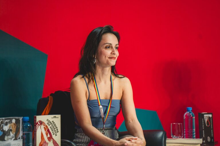 Conheça os 3 romances da escritora paulistana Aline Bei