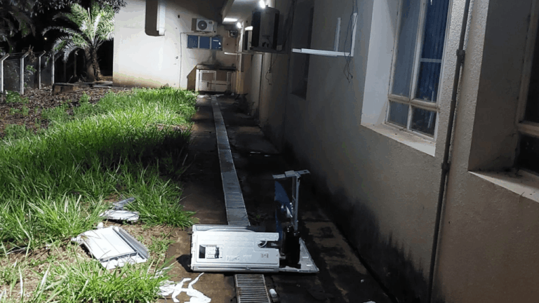 Homem finge dormir após furto em prédio público e é preso pela GCM