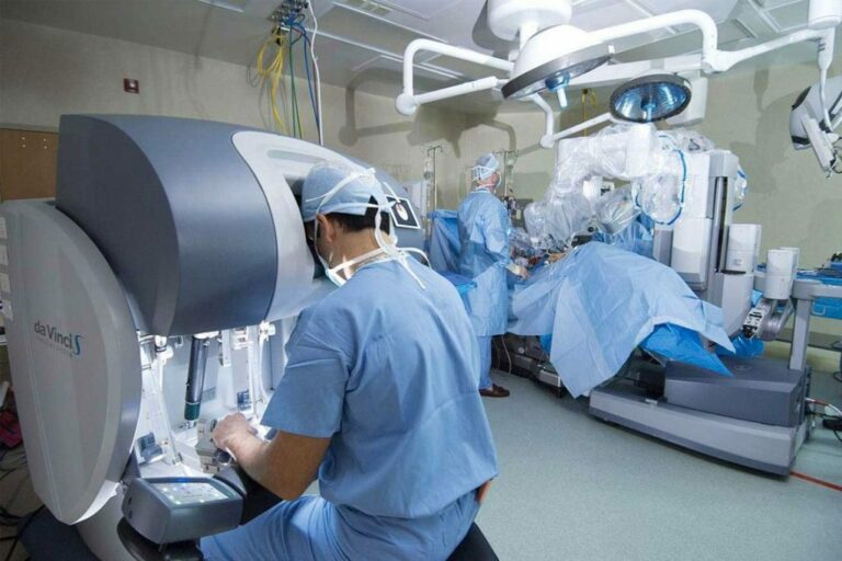 Paraíba realiza 1ª histerectomia robótica do estado para tratamento da endometriose