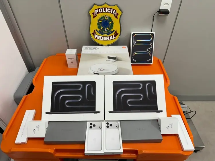 PF apreende robô, iPhones e eletrônicos no Aeroporto de João Pessoa