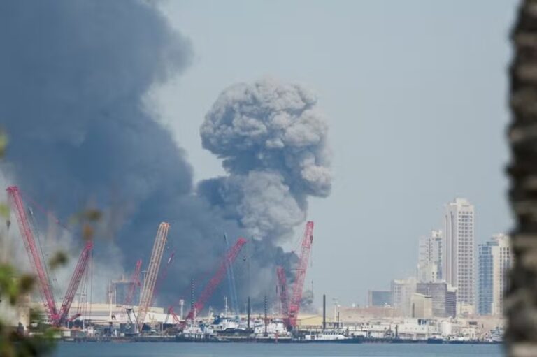 Irã revida ataque coordenado dos EUA e de Israel com disparo de mísseis no Oriente Médio