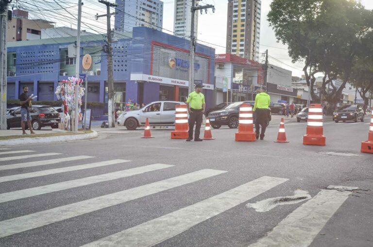 Semob-JP reforça trânsito e transporte no desfile do bloco Muriçoquinhas