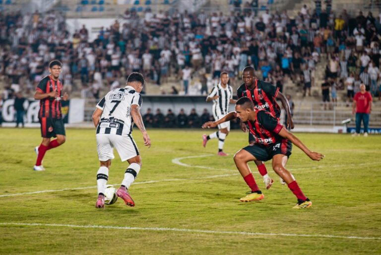 Treze assume a liderança do Campeonato Paraibano 2026