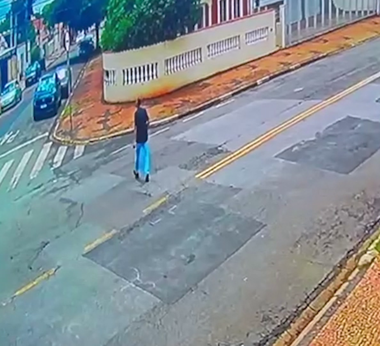 Bandido furta carro em plena luz do dia no Parque Taquaral