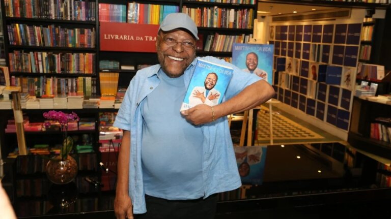 Você sabia que Martinho da Vila também é escritor?